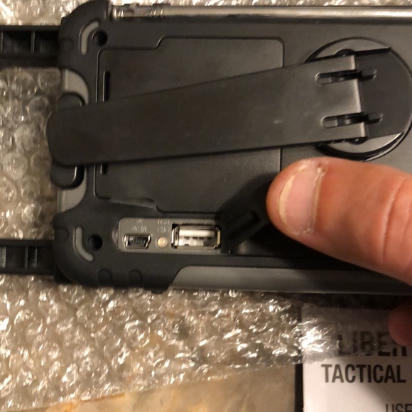 Liberty Band® Emergency Solar Radio - Picture 10 of 13